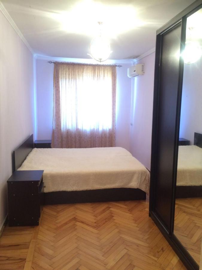 Квартира У Моря В Сухуме Сухумі Екстер'єр фото